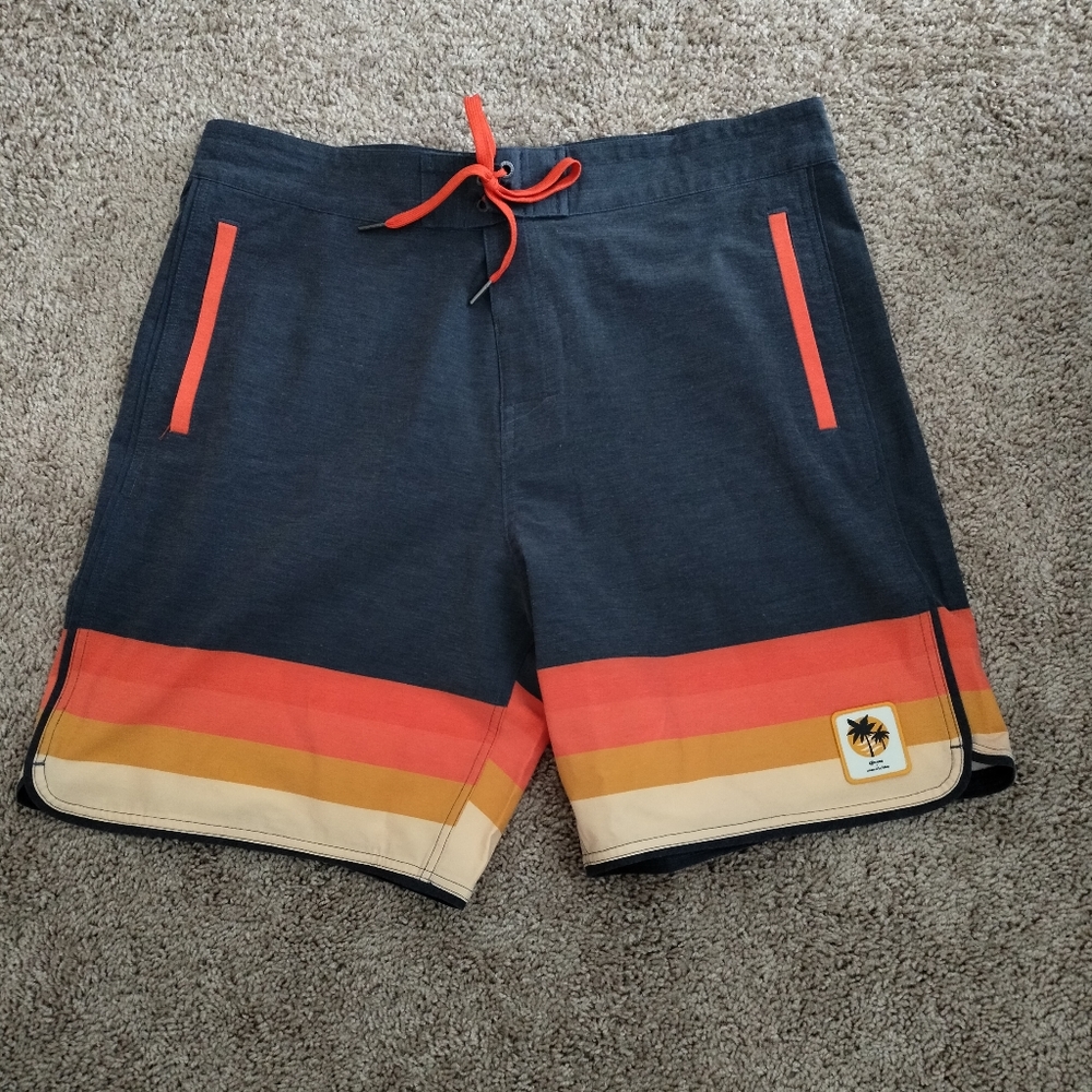 Blue Men corona boardshort size 36